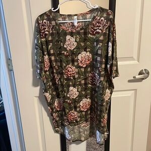 LuLaRoe Green 3/4 Sleeve Scoop Neck Boxy Tunic